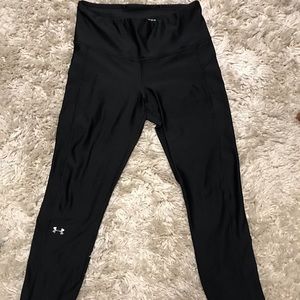 Under Armour leggings - like new!